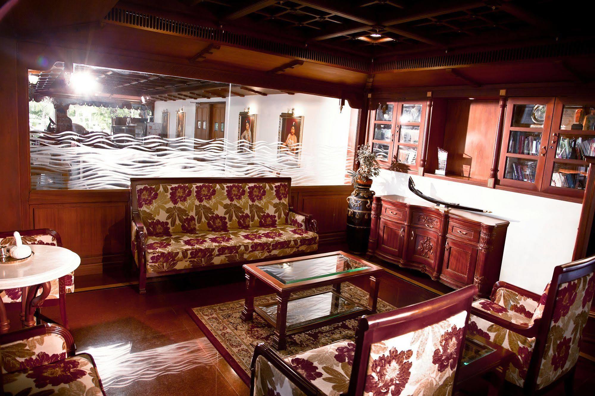 Sterling Lake Palace Alleppey Alappuzha Exterior photo